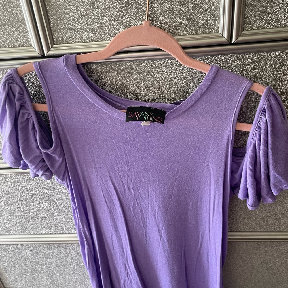 Ladies cold shoulder top used but in good condition